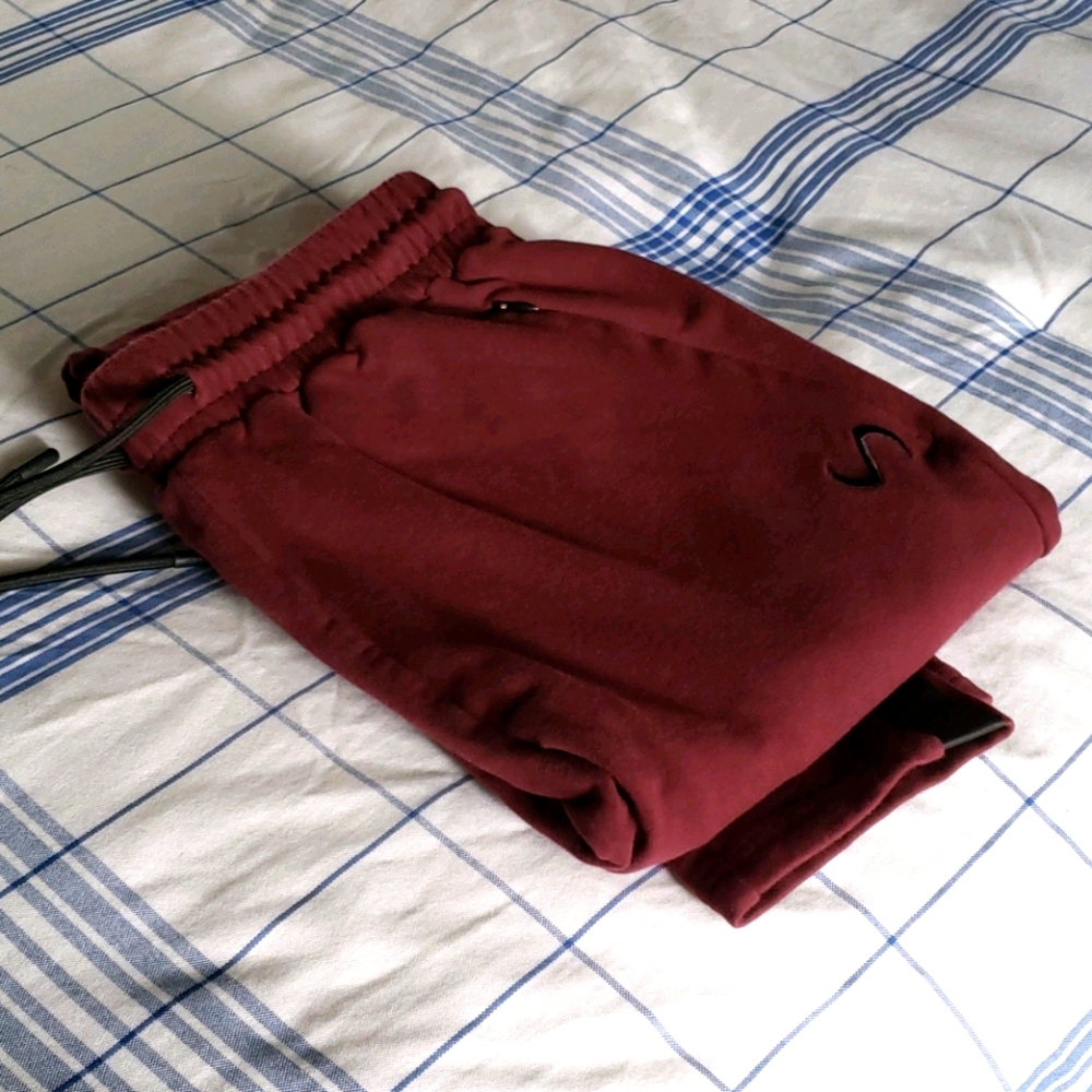 TLF apparel Maroon Command Joggers Medium